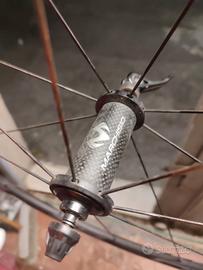 ruota anteriore bici da corsa Marchisio sx