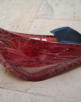 Fanale posteriore sinistro MERCEDES CLA 