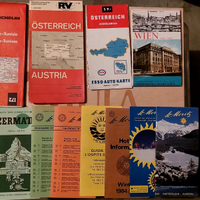 Vecchie carte autostradali e mappe di città