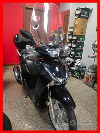 Honda sh 125 . rate no busta .patente b. permute