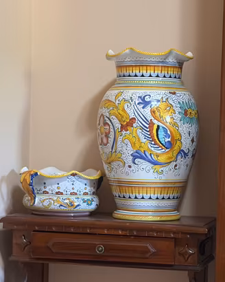 Vaso e centrotavola Ceramica Deruta Sambuco Mario