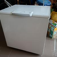 Congelatore a pozzetto ELECTROLUX 213 litri