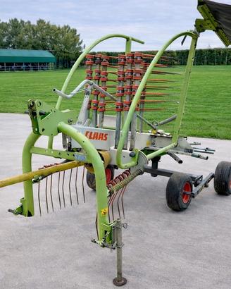 Ranghinatore CLAAS Claas Liner 370