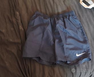 pantaloncini Nike 
