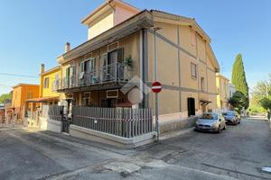 3 LOCALI A ALBANO LAZIALE