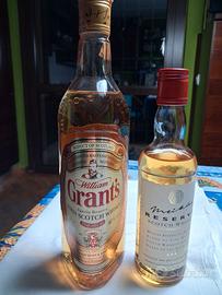 Bottiglie di Whisky Grant's e Meikles