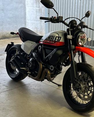 Ducati Scrambler 800 Urban Enduro soli 2.800km
