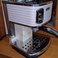 Macchina caffè espresso De Longhi Scultura Ecz351