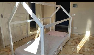 Letto Montessori casetta bianca con materasso