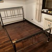 Letto in ottone