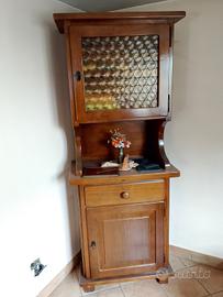 Credenza in arte povera