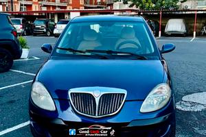 Lancia y 1.2 benzina