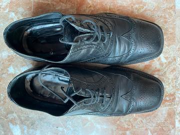 Scarpe stringate eleganti in pelle nera n. 40