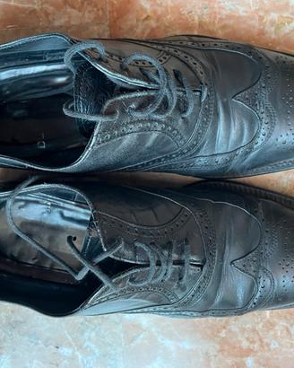 Scarpe stringate eleganti in pelle nera n. 40