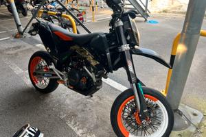 Ktm 690 smc