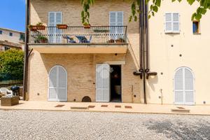 3 LOCALI A RECANATI