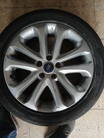 Cerchi e gomme 215 50 17  Ford 