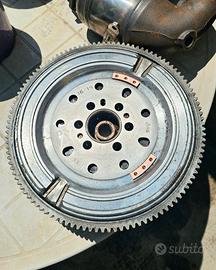 Volano Bimassa e Frizione Valeo Fiat 1.9 Multijet