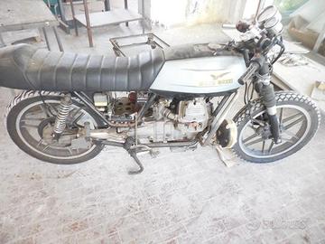 Moto    Guzzi  V50 Monza
