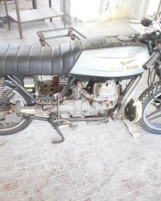 Moto    Guzzi  V50 Monza