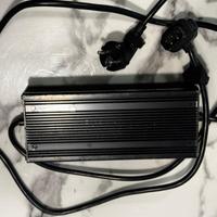 Carica Batteria NIU M+  48v