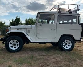 Toyota Land Cruiser BJ 40