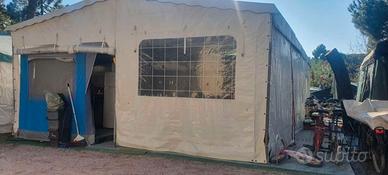 Roulotte stanziale con veranda e struttura