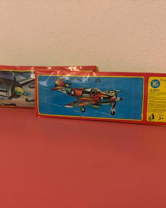Lotto di 2 aeroplani vintage anni 60/70