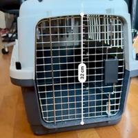 Trasportino rigido per gatto con porta in metallo