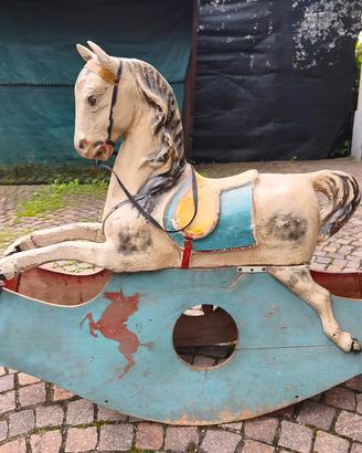 cavallo a dondolo anni 40