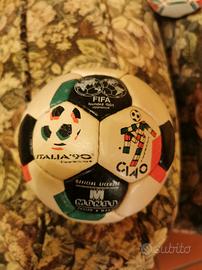 Pallone piccolo cuoio Mondiale Italia 90 