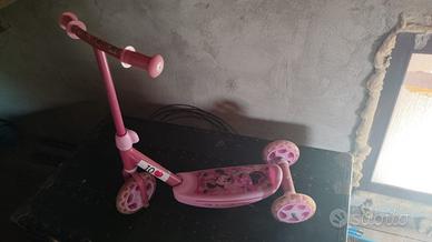 Monopattino Minnie