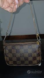 Pochette Louis Vuitton