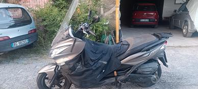 Kawasaki J300 - 2019