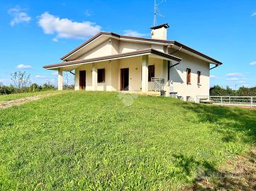 VILLA SINGOLA A BASILIANO