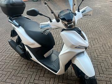 Voge SR 200