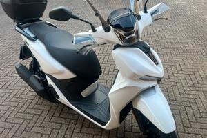 Voge SR 200