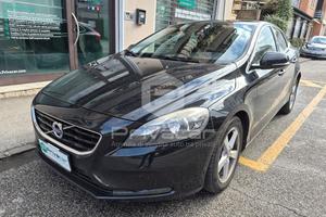 VOLVO V40 D2 1.6 Powershift Kinetic