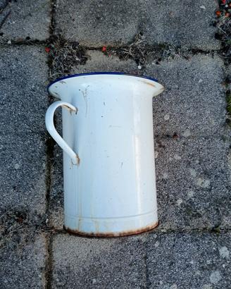 vaso in latta