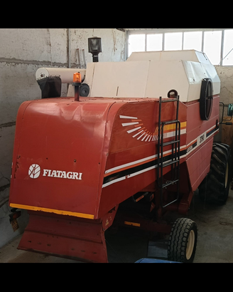 Mietitrebbia laverda fiatagri 3790