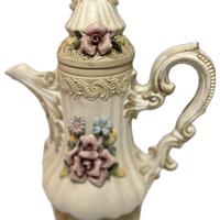 Vaso antico in porcellana