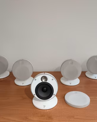 Focal Flat Dome satelliti home theatre