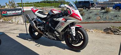 R1 pronto pista