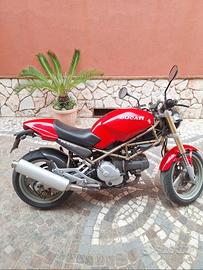 Ducatu Monster  600 ASI