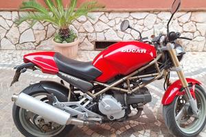 Ducatu Monster  600 ASI