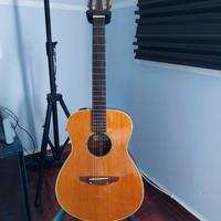 Chitarra acustica Yamaha FPX-300