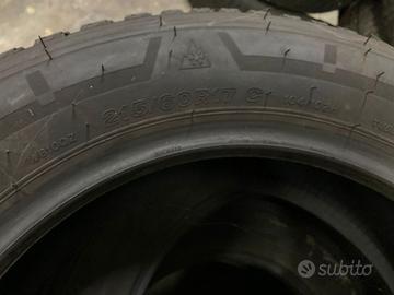 215  60 17C gomme nuove  bridgestone