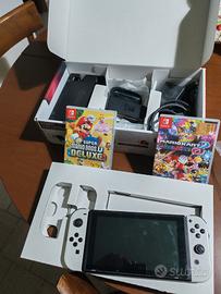 Nintendo switch più Mario kart 8 e Mario Deluxe 
