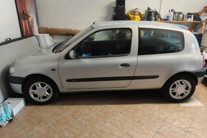 Renault Clio 1200