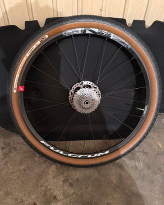 Copia Ruote Fulcrum racing 800 27.5+ gomme nuove